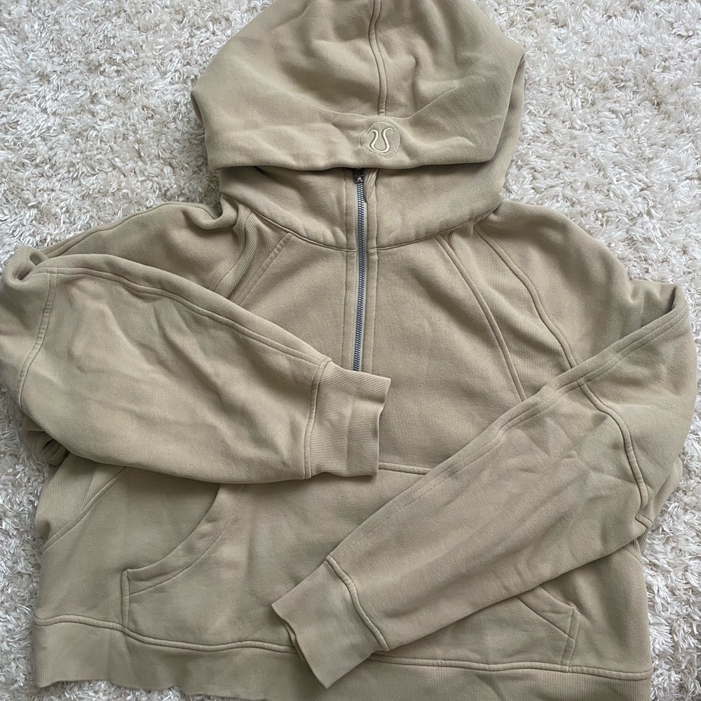 Lululemon Scuba beige Sweater